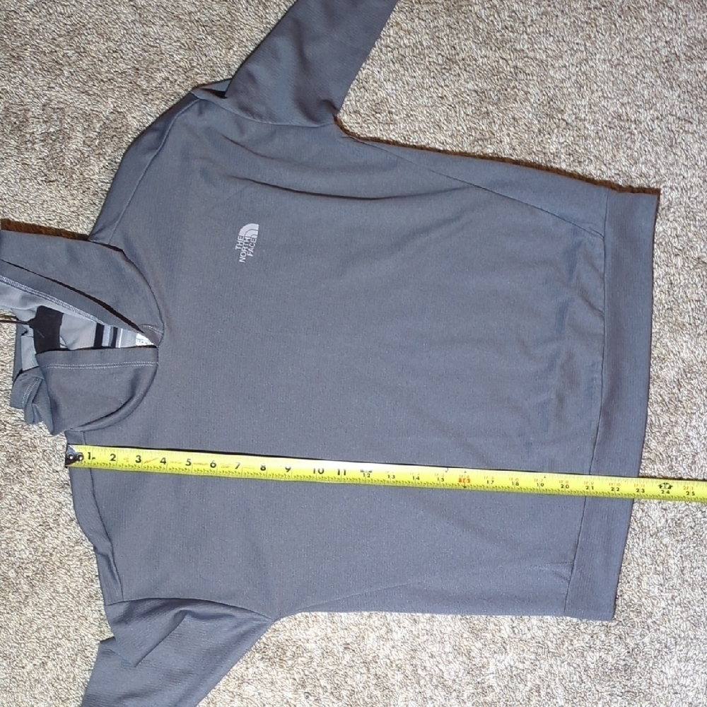 The North Face Charcoal Hoodie - Picture 6 of 9